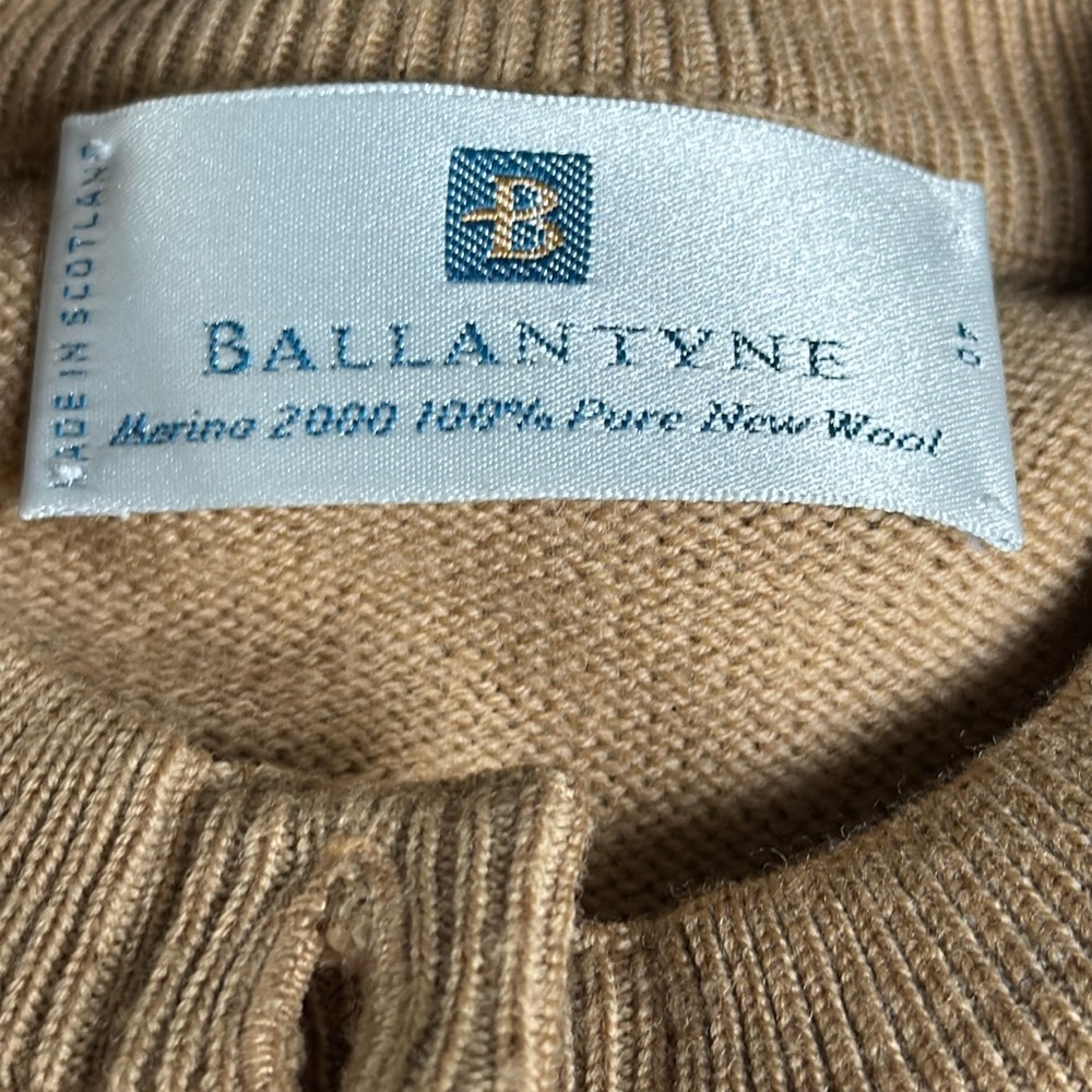 Ballantyne Scotland tan gold button wool Cardigan Sweater 40 M/L - Picture 4 of 13